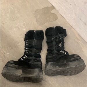 Demonia bear 202 Black Platform boots goth